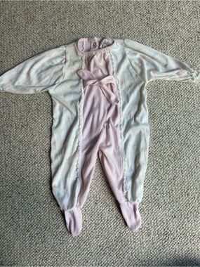 Vintage Baby Dior Pink Floral Footed Sleeper Pajamas Lace Trim size m 12-17lbs